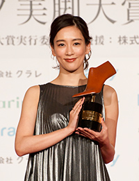水川　あさみ さん